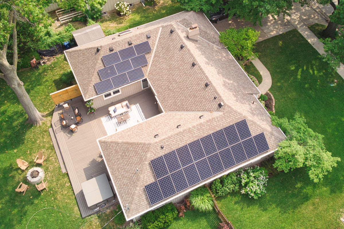 lomshek-web-4 Prairie Village Solar
